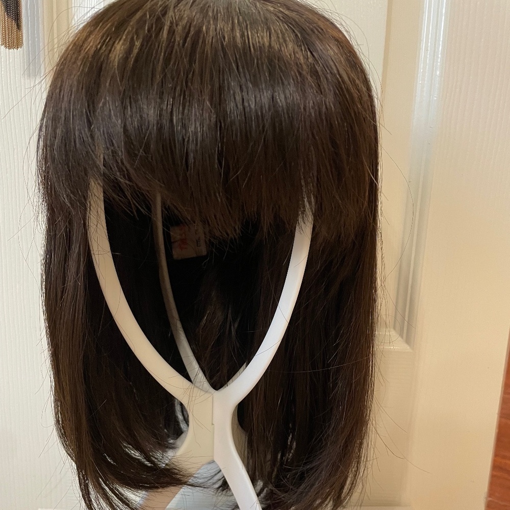 Synthetic Wig, mid lengths with band.